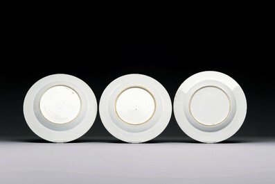 A varied collection of thirteen Chinese blue and white, Imari-style, famille rose and famille verte plates, Kangxi/Qianlong