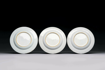 A varied collection of thirteen Chinese blue and white, Imari-style, famille rose and famille verte plates, Kangxi/Qianlong