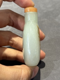 Seven various Chinese jade, agate and glass snuff bottles, 19/20th C.