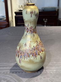 A rare Japanese Kutani vase, Kutani Kozan 九谷光山 mark, Meiji, 19th C.