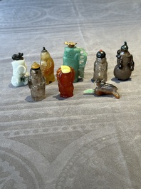 Eight Chinese jade, glass, agate and smoky quartz snuff bottles, 19/20th C.