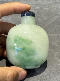Seven various Chinese jade, agate and glass snuff bottles, 19/20th C.
