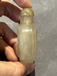 Seven various Chinese jade, agate and glass snuff bottles, 19/20th C.