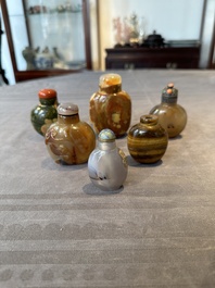 Six Chinese hardstone and agate snuff bottles, 19/20th C.