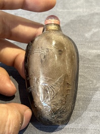 Seven Chinese smoky quartz, agate and hardstone snuff bottles, 19/20th C.
