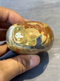 Six Chinese hardstone and agate snuff bottles, 19/20th C.