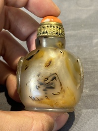 Five fine Chinese agate snuff bottles, Qing