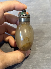 Six Chinese hardstone and agate snuff bottles, 19/20th C.