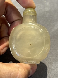 Seven various Chinese jade, agate and glass snuff bottles, 19/20th C.