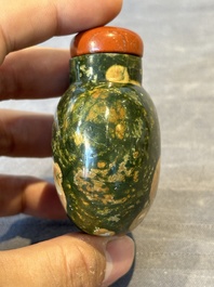 Six Chinese hardstone and agate snuff bottles, 19/20th C.