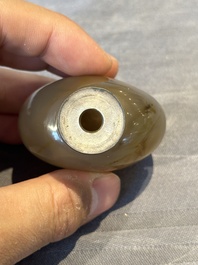 Six Chinese hardstone and agate snuff bottles, 19/20th C.
