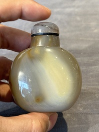 Six Chinese hardstone and agate snuff bottles, 19/20th C.