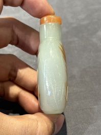 Seven various Chinese jade, agate and glass snuff bottles, 19/20th C.
