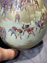 A rare Japanese Kutani vase, Kutani Kozan 九谷光山 mark, Meiji, 19th C.