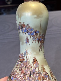 A rare Japanese Kutani vase, Kutani Kozan 九谷光山 mark, Meiji, 19th C.