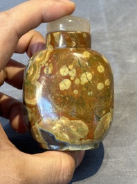 Six Chinese hardstone and agate snuff bottles, 19/20th C.