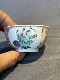 A pair of fine Chinese Canton famille rose cups, Yongzheng