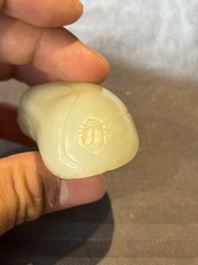 A fine Chinese celadon jade 'dragonfly' snuff bottle and stopper, Daoguang