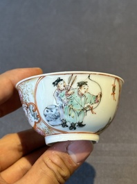 A pair of fine Chinese Canton famille rose cups, Yongzheng