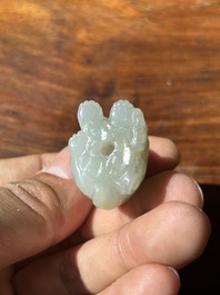 A Chinese grey jade carving of a hare, Qing