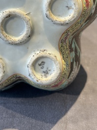 A Chinese famille rose turquoise-ground 'dragon' flower vase, 19th C.