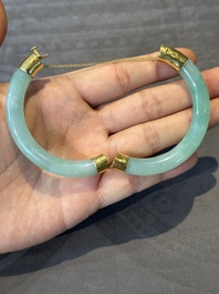 A varied collection of jewellery in jade and lapis lazuli, including gold mounts, China, 19/20th C.