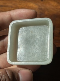 A square Chinese jade box and cover, 18/19th C.