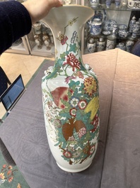 Five various Chinese famille rose vases, 19/20th C.