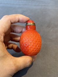 A Chinese coral-red Peking glass snuff bottle imitating a basket, 19th C.