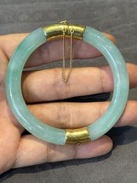 A varied collection of jewellery in jade and lapis lazuli, including gold mounts, China, 19/20th C.