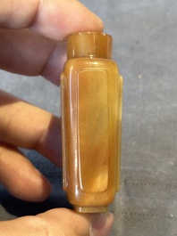 Four Chinese jade and hardstone snuff bottles, 19/20th C.