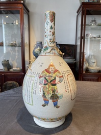 A Chinese famille rose 'Wu Shuang Pu' bottle vase, 19th C.