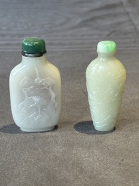 Two Chinese jade snuff bottles, 18/19th C.
