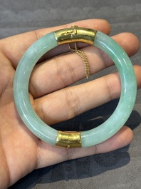 A varied collection of jewellery in jade and lapis lazuli, including gold mounts, China, 19/20th C.