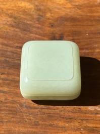 A square Chinese jade box and cover, 18/19th C.