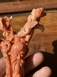 A Chinese red coral sculpture of Shoulao, 19/20th C.