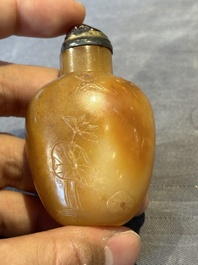 Five Chinese jade and hardstone snuff bottles, 20th C.