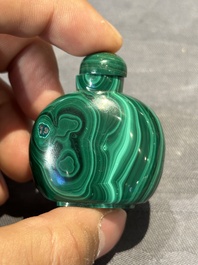 Six Chinese snuff bottles in various carved gemstones, 19/20th C.