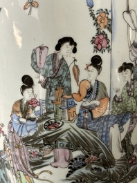 Five various Chinese famille rose vases, 19/20th C.