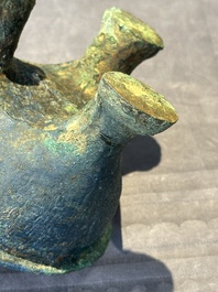 A Chinese archaic bronze tripod food vessel, 'li 鬲', late Western Zhou/early Eastern Zhou
