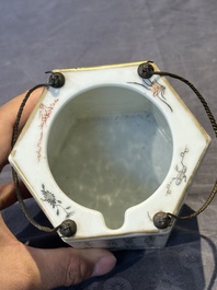 A hexagonal Chinese grisaille covered wine jug and warmer, signed Xinan Xushan 新安旭山, Guangxu mark, 19th C.