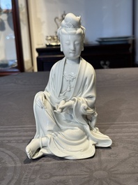 A Chinese Dehua blanc de Chine Guanyin, 19th C.