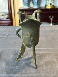 A Chinese archaistic bronze ritual wine vessel, 'jue 爵', Song