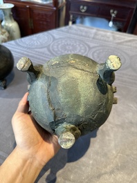 Two Chinese archaic bronze food vessels, 'ding 鼎', Han