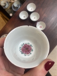 Five Chinese famille rose cups and six saucers with floral decor, Yongzheng/Qianlong