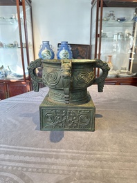 An inscribed Chinese archaistic bronze food vessel, 'gui 簋', Ming