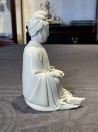 A Chinese Dehua blanc de Chine Guanyin, 19th C.