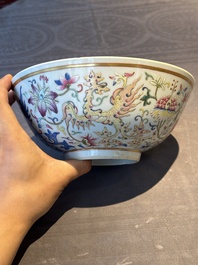 A Chinese famille rose 'phoenix' bowl, Guangxu mark, 19th C.