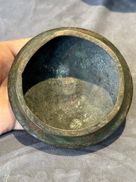 Two Chinese archaic bronze food vessels, 'ding 鼎', Han