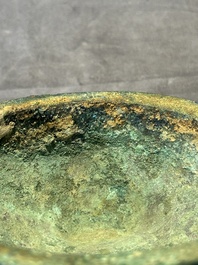 A Chinese archaic bronze tripod food vessel, 'li 鬲', late Western Zhou/early Eastern Zhou